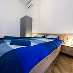 Lägenhet Luxury 4a