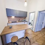 Lägenhet Luxury 4a