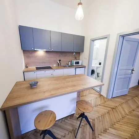 Apartment Luxury 4a